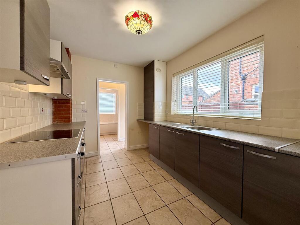 House in Leicester - View 5