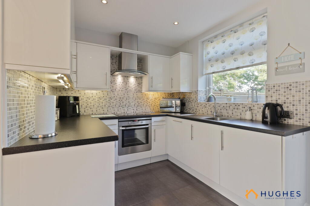 Dunninc Terrace, Shiregreen, Sheffield photo 3