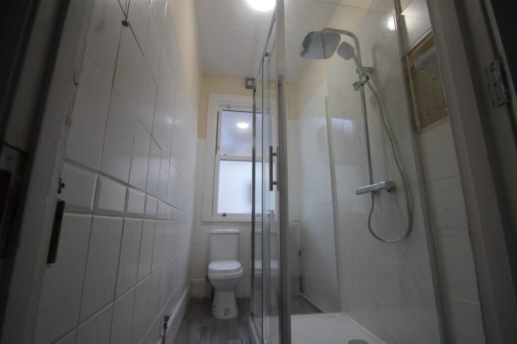 6 bedroom house share for rent