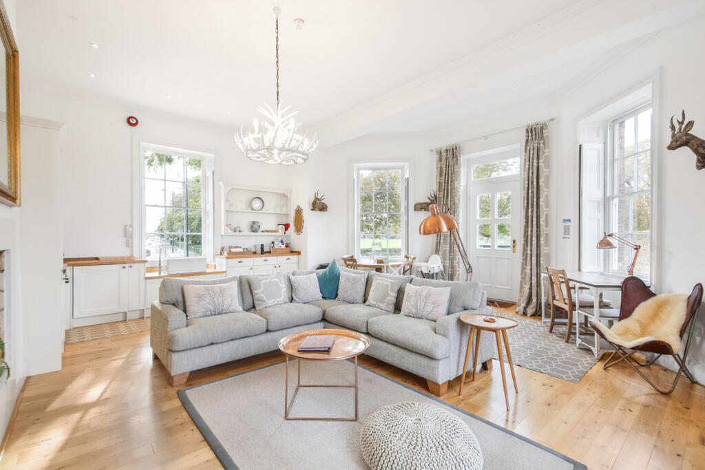 Main image of property: Craven House, Hampton Court Road, KT8