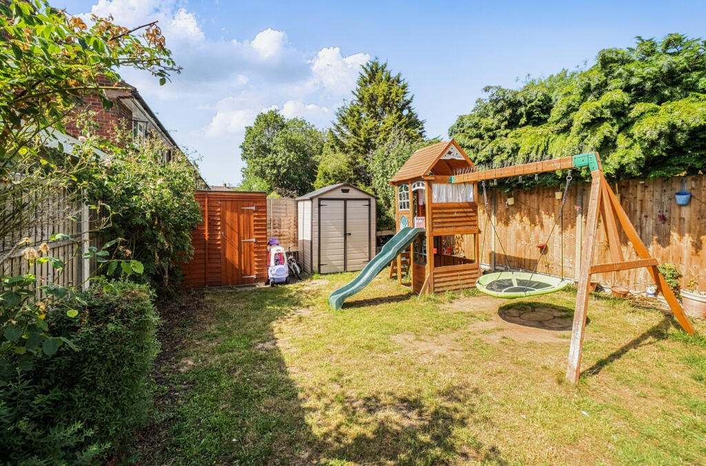 Horsneile Lane, Bracknell, Berkshire - View 4