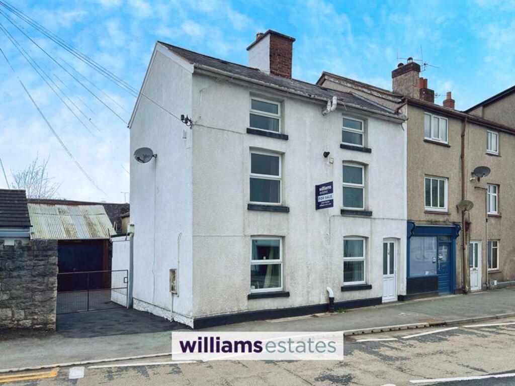 3-bed house on Llanfair Road, Ruthin, LL15, £135,000