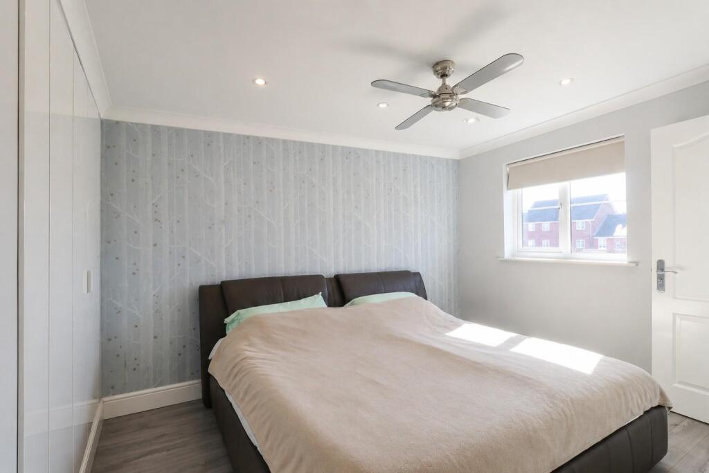 House in Guildford - View 5