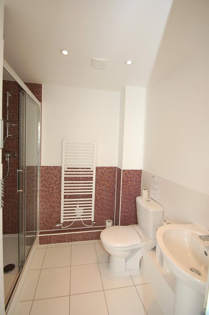 House in Oundle, North Northamptonshire - View 5