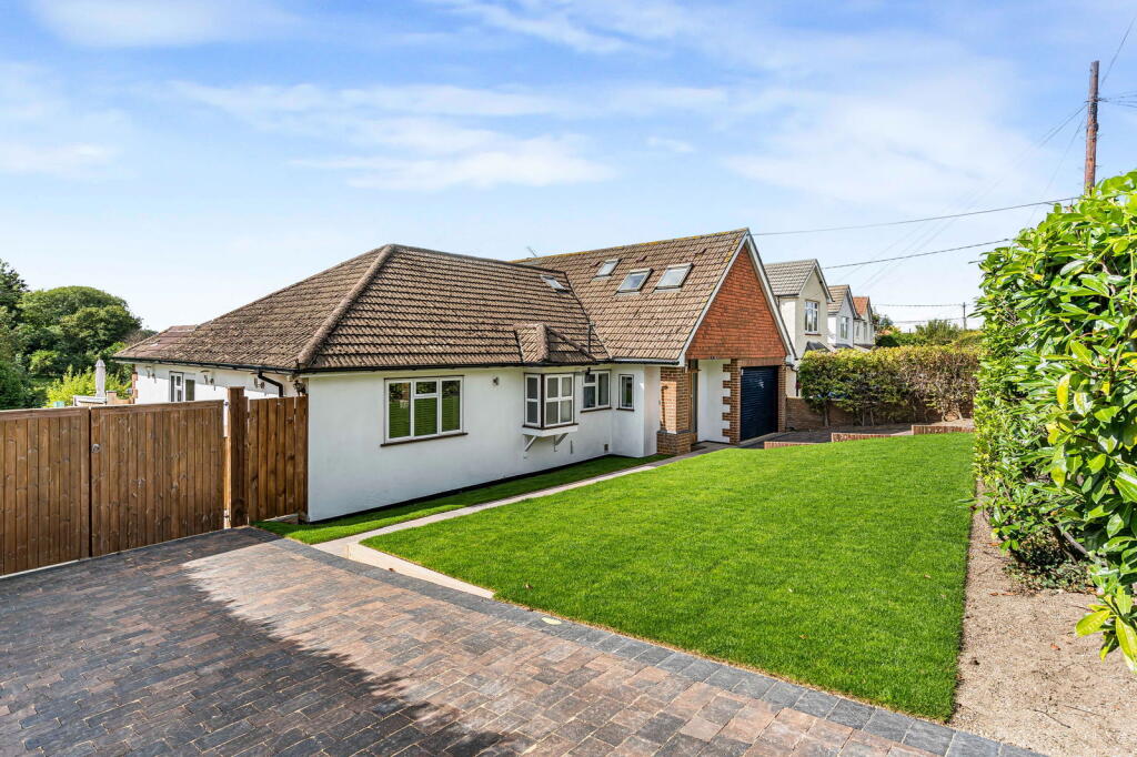 5-bed detached on Woodlands Road, Little Bookham, £1,300,000
