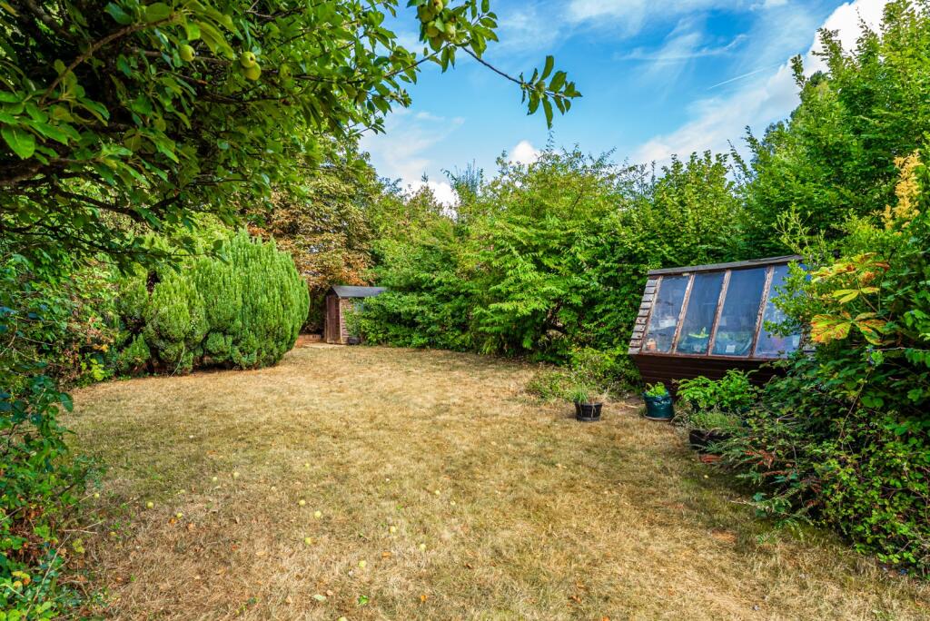 Abbey Avenue, St. Albans, Hertfordshire, AL3 - View 3