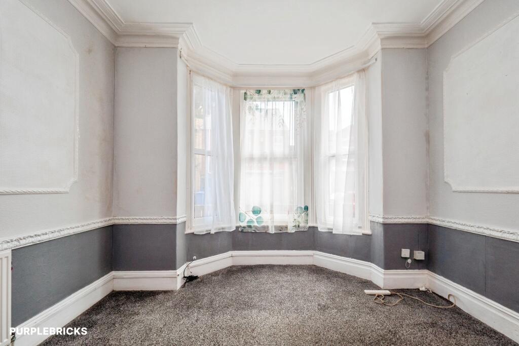 House in York - View 5