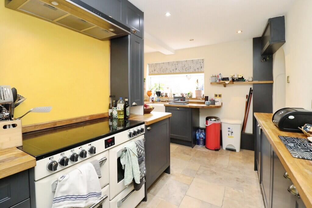 House in Lincoln - View 4