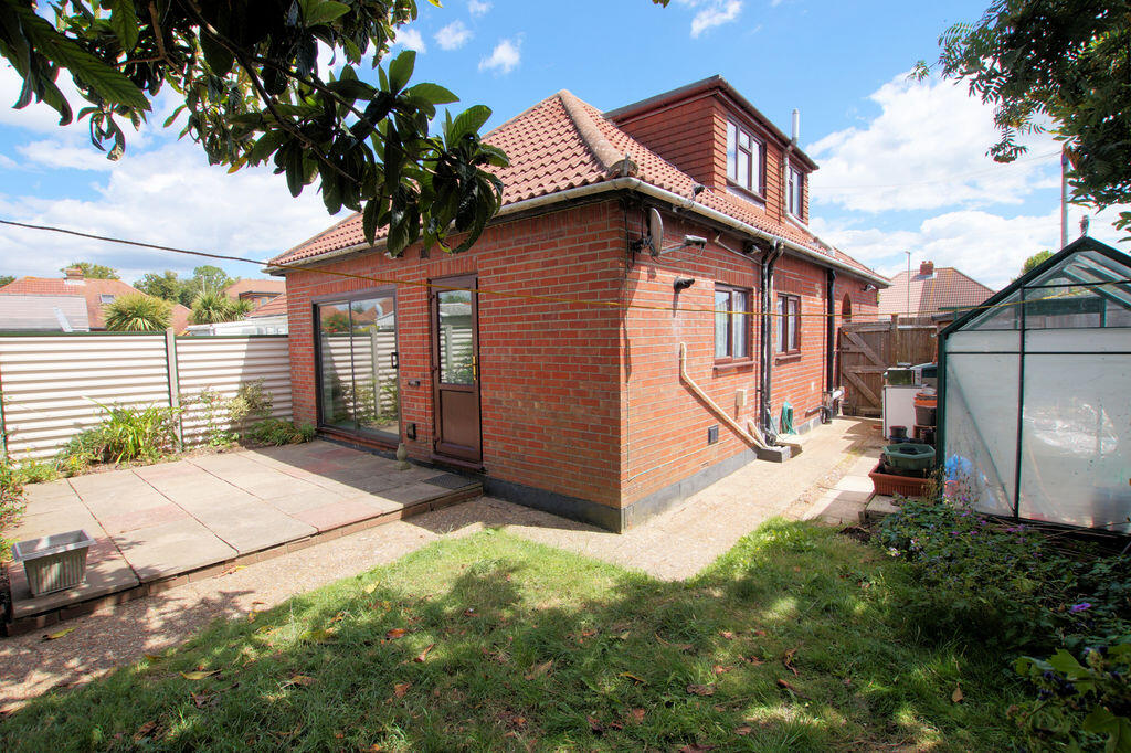 House in Fareham, Hampshire - View 4