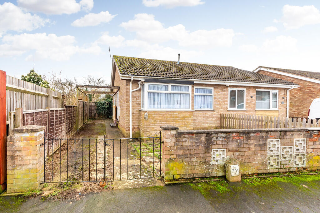 Warren Close, Irchester photo 2