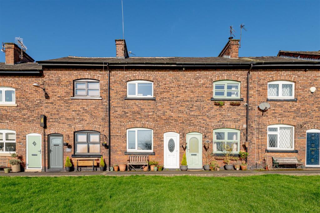 Main image of property: Bowling Green Row, Atherton, Manchester