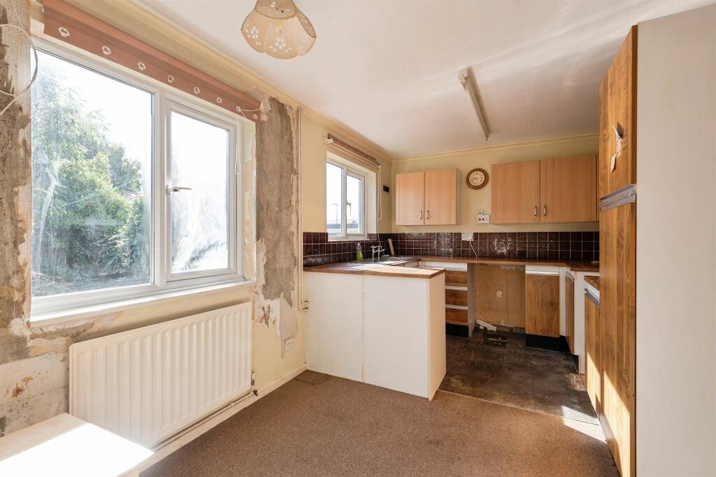 House in Stevenage, Rooks Nest - More