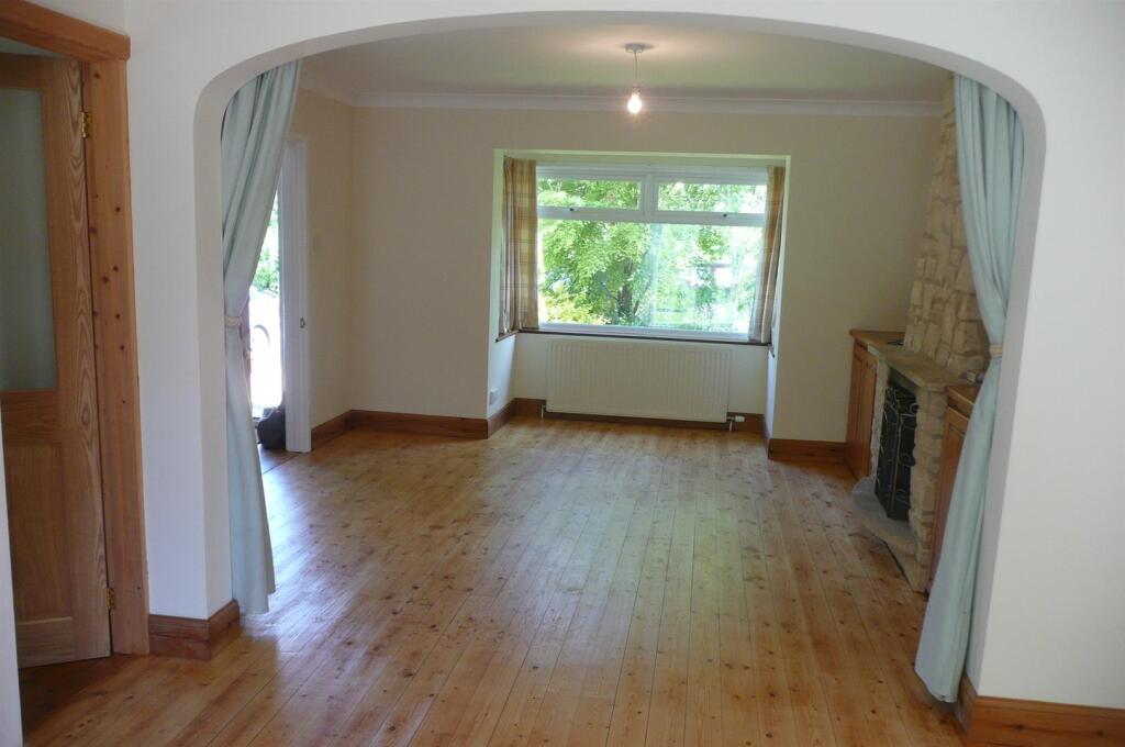 House in Gloucester - View 3