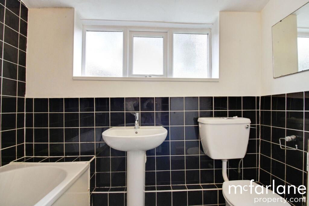 House in Swindon, Railway Village, South Swindon - More