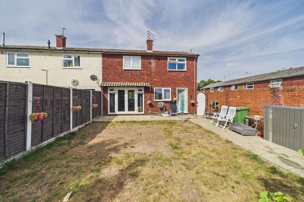 House in Thetford - More