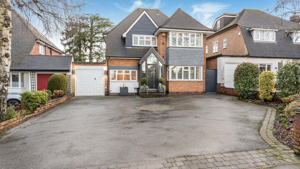 Main image of property: Walsall Road, Sutton Coldfield, B74 4RB