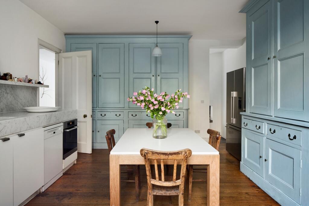 House in London - View 3