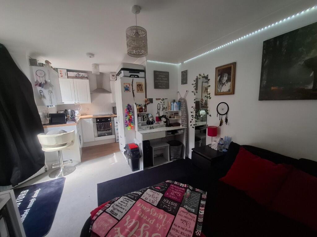 Main image of property: Hill Lane, Southampton, Hampshire, SO15