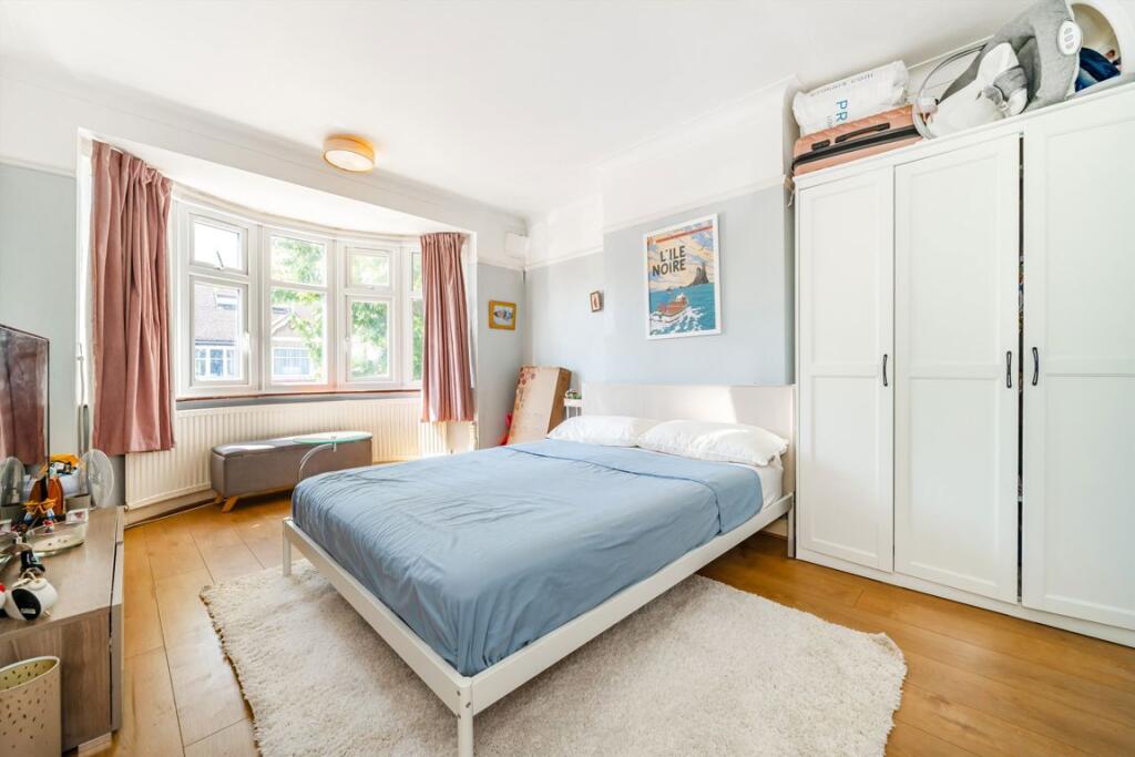 House in London - View 5