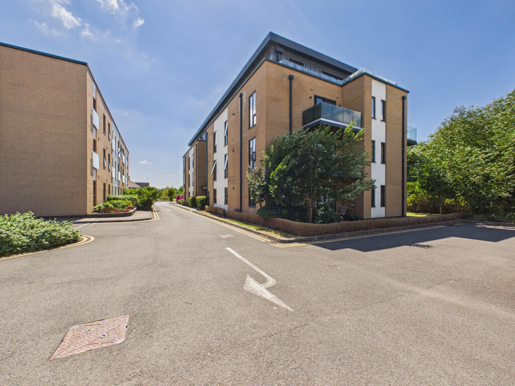Main image of property: Alexander House, Angus Court, Thame, Oxfordshire
