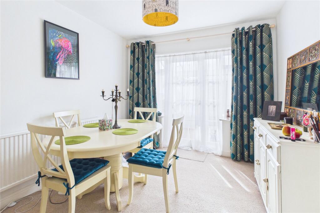 House in Swindon, Gorse Hill - View 5