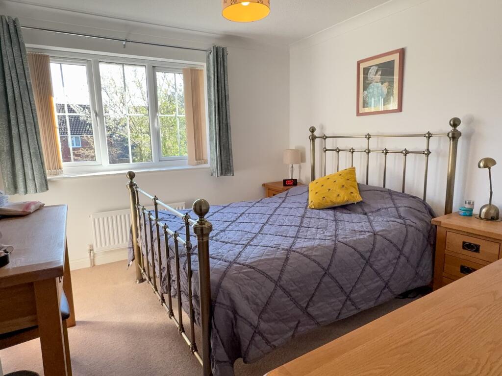 House in Newbury, Ham Marsh, West Berkshire - View 4