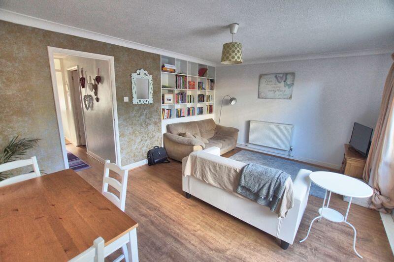 Apartment in Fareham, Hampshire - View 3