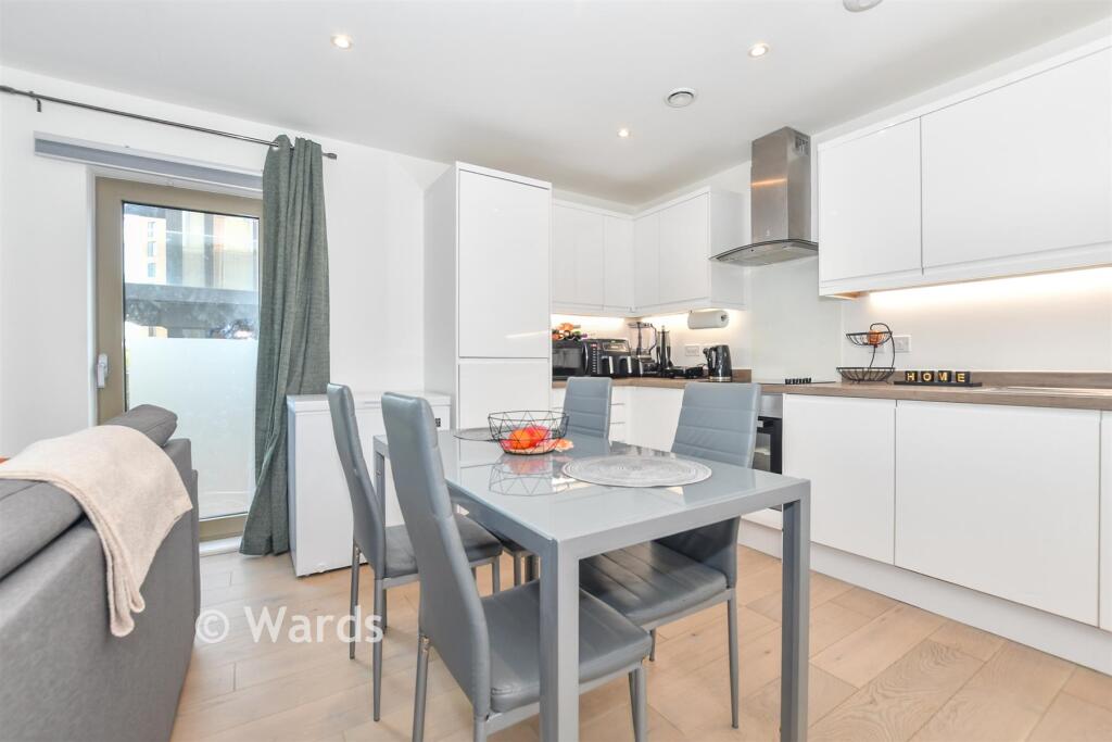 Apartment in Ashford, Kent - View 5
