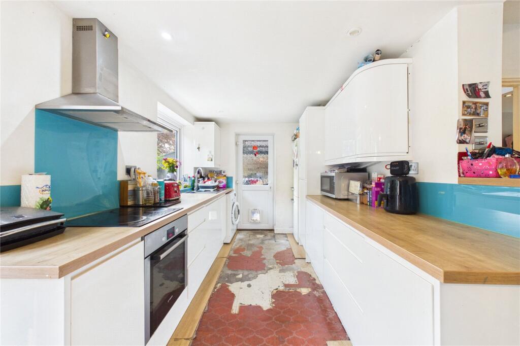 Church Street, Theale, Reading, Berkshire, RG7 - View 6