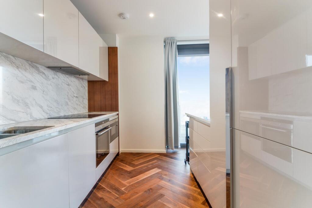 Apartment in London - View 3