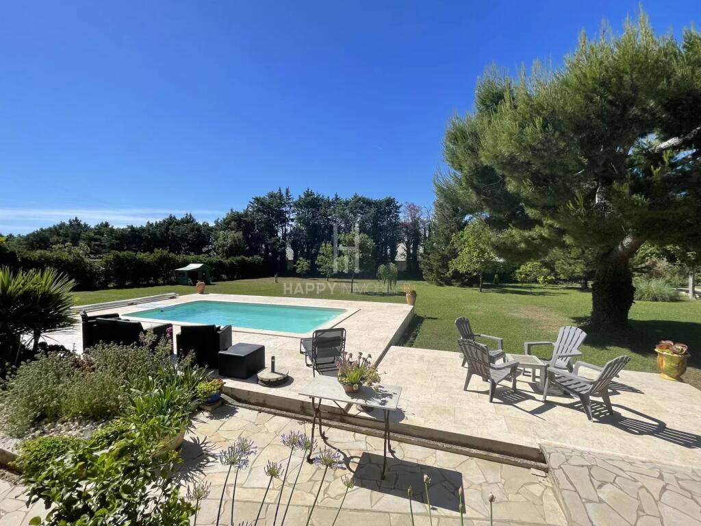 Main image of property: Provence-Alps-Cote d`Azur, Bouches-du-Rhône, Mouriès