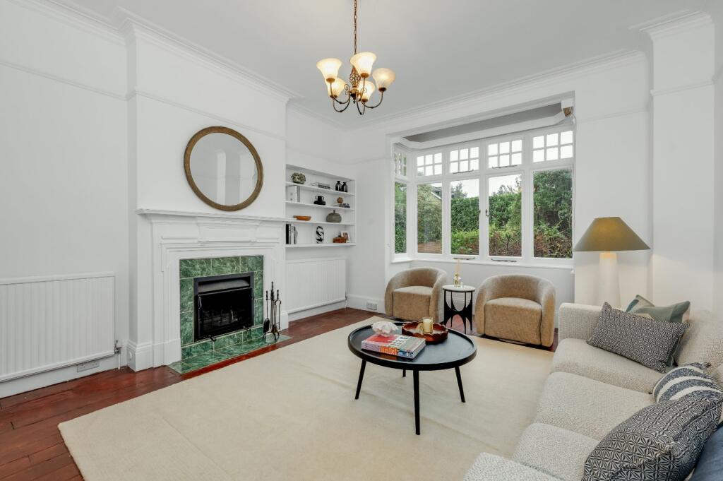 Woodland Grove, Weybridge, Surrey, KT13 photo 3