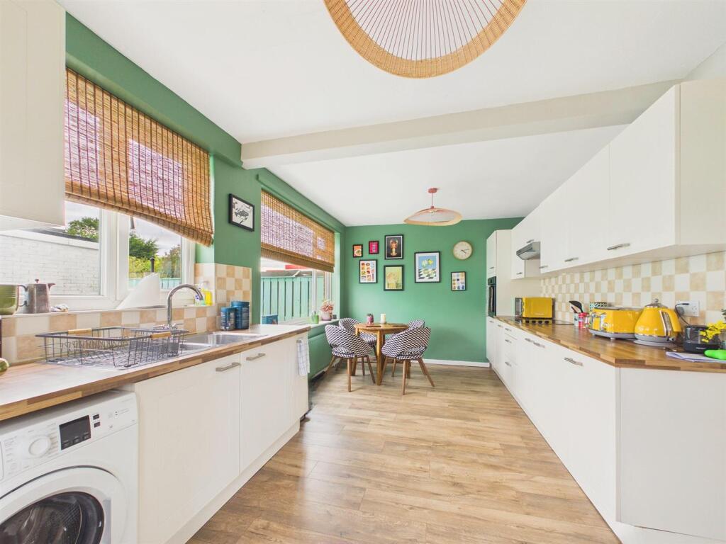 House in Gateshead, Eighton Banks, Low Fell - View 3