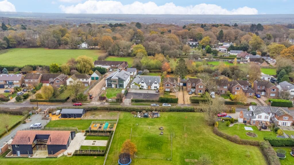 Additional image 31 of Burnham Green Road, Welwyn, Hertfordshire, AL6