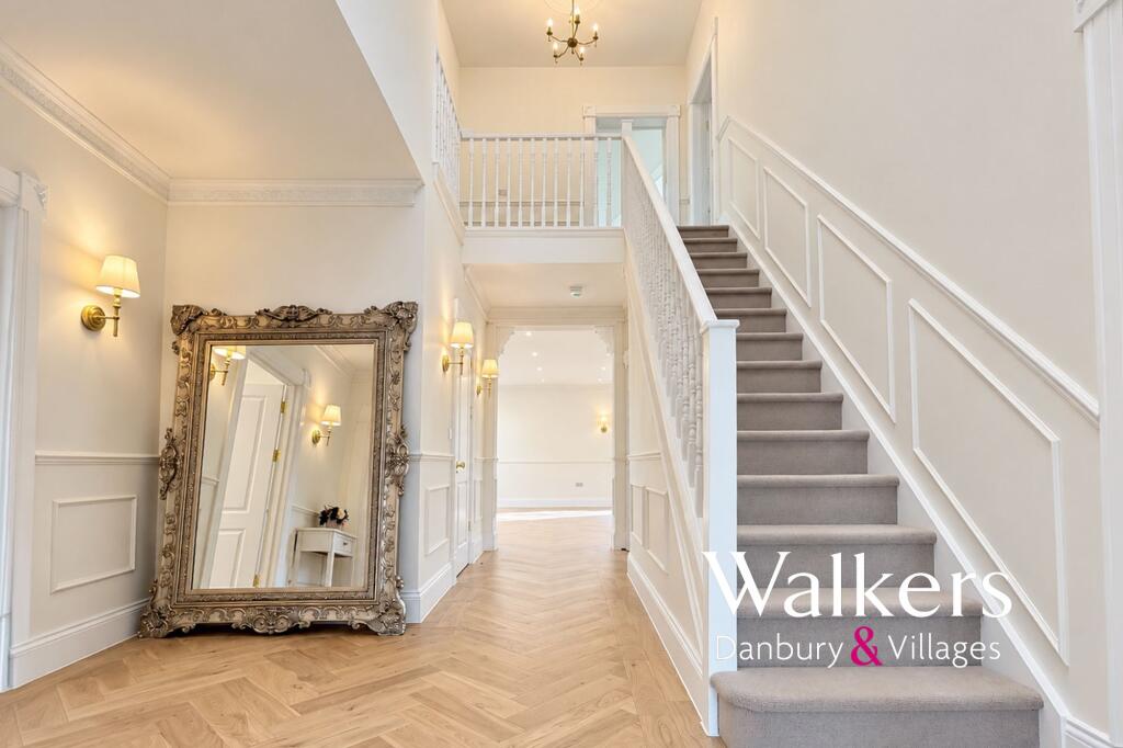 'Golden Oaks', East Hanningfield Road, Sandon photo 3