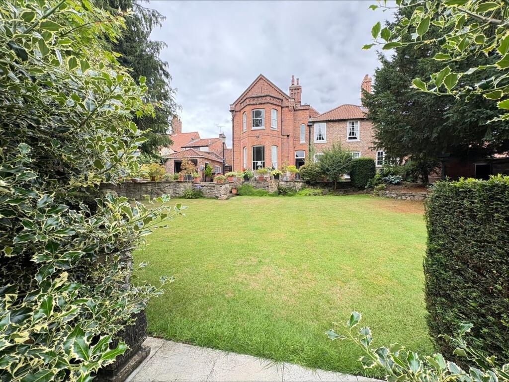 Main image of property: Westgate, Louth, LN11