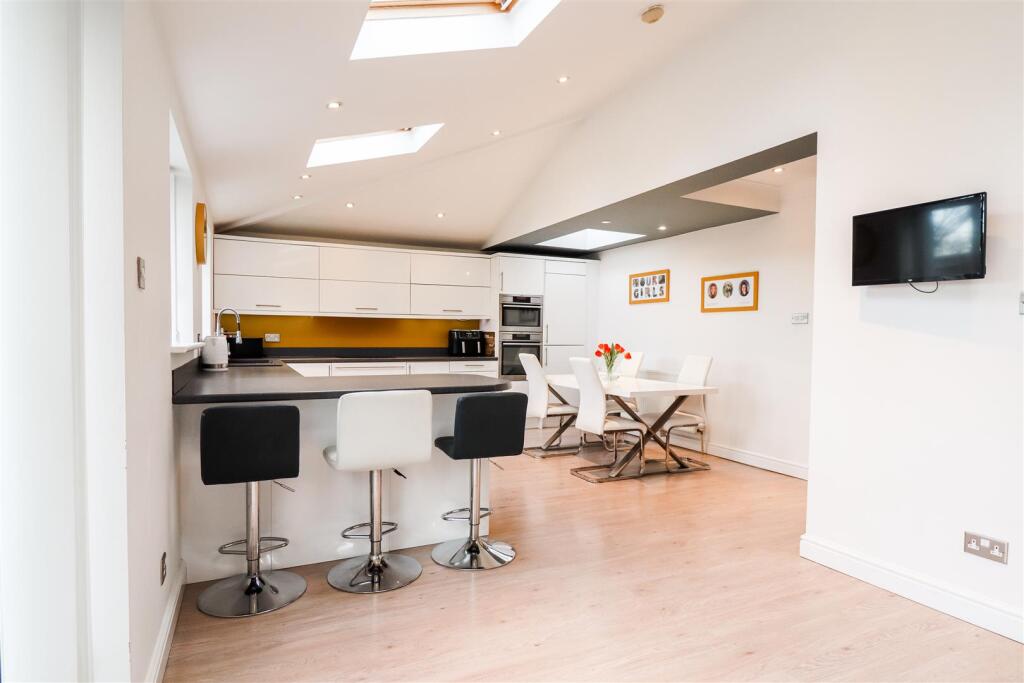 Willow Way, Begbroke, Kidlington photo 2
