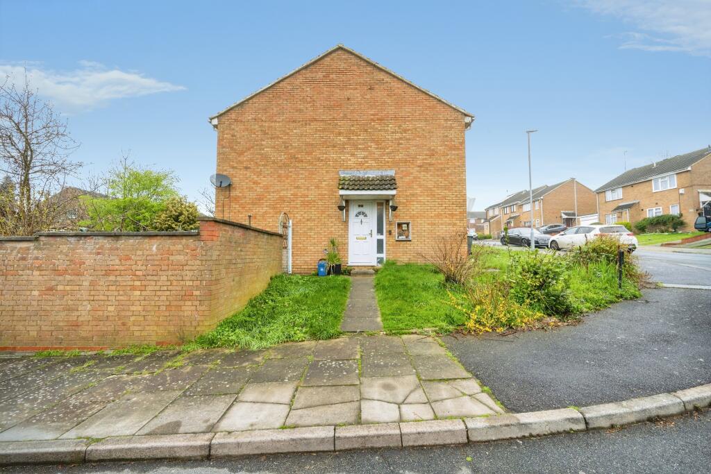 Main image of property: Brussels Way, Luton, LU3