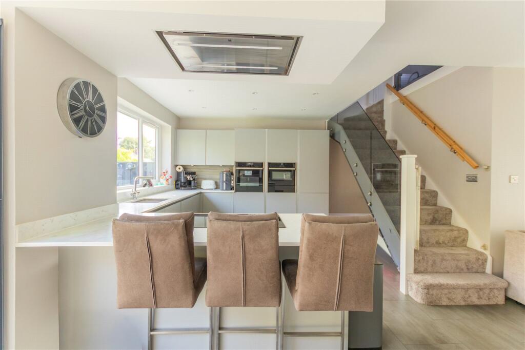 House in Oldham - View 3
