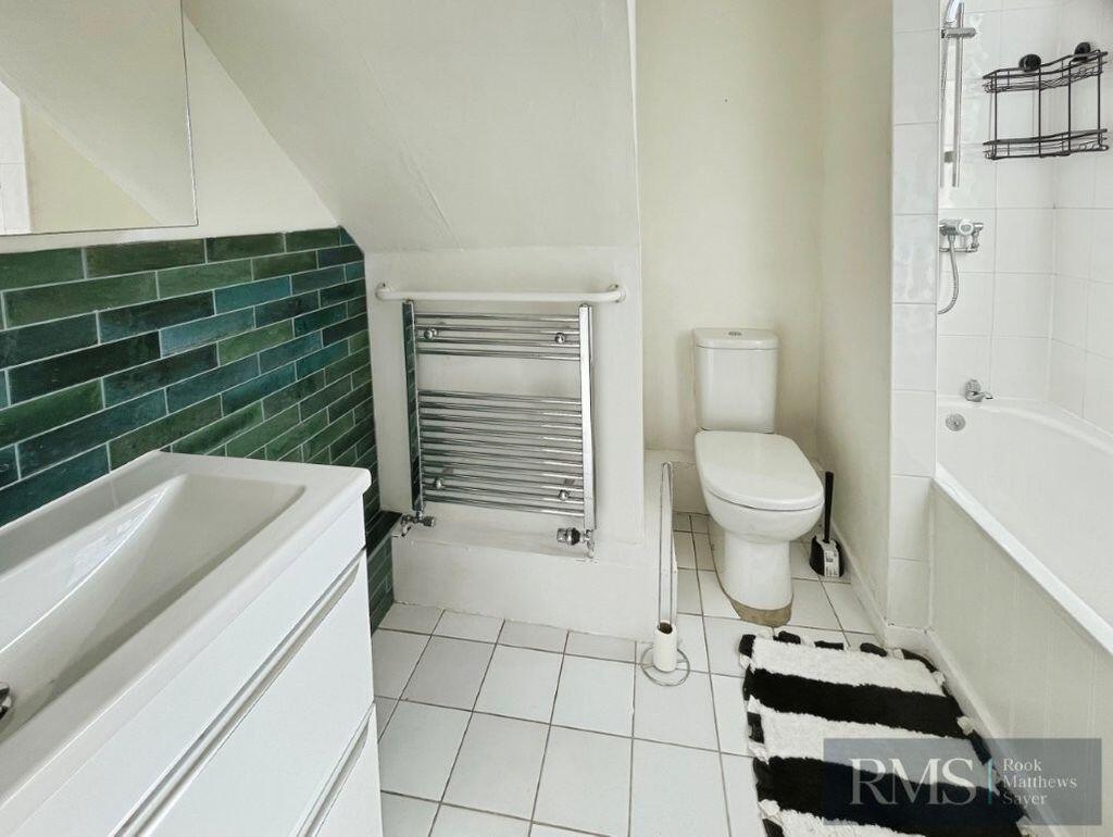 Apartment in Newcastle upon Tyne - View 5