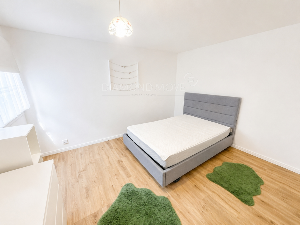 Apartment in Twickenham - View 3