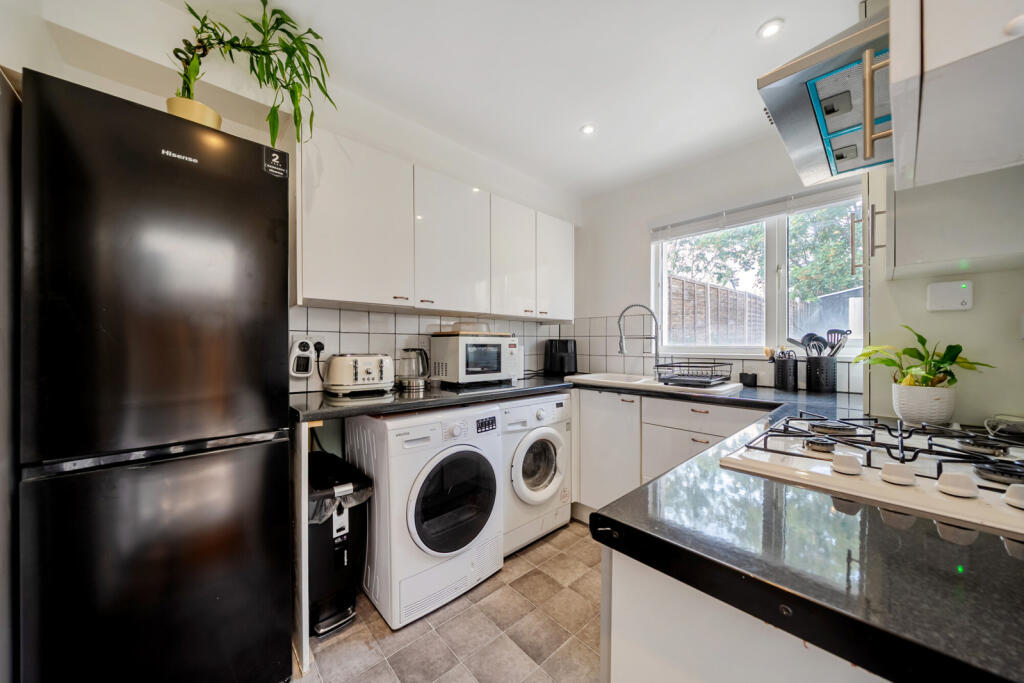 House in London - View 4