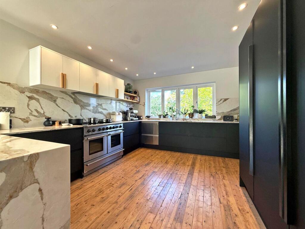House in Shrewsbury - View 4