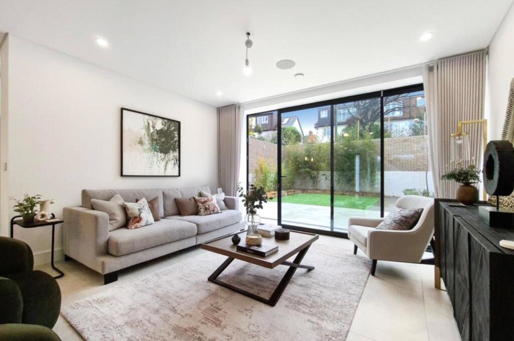 Main image of property: Gulliver Place, London, N10