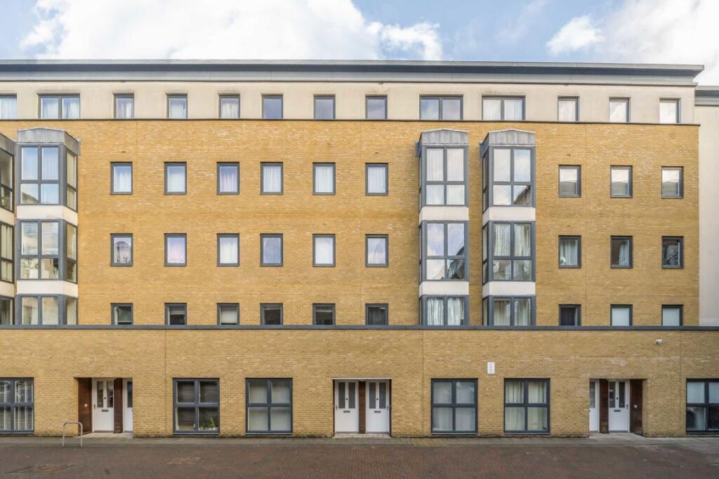 Main image of property: Forge Square, Canary Wharf