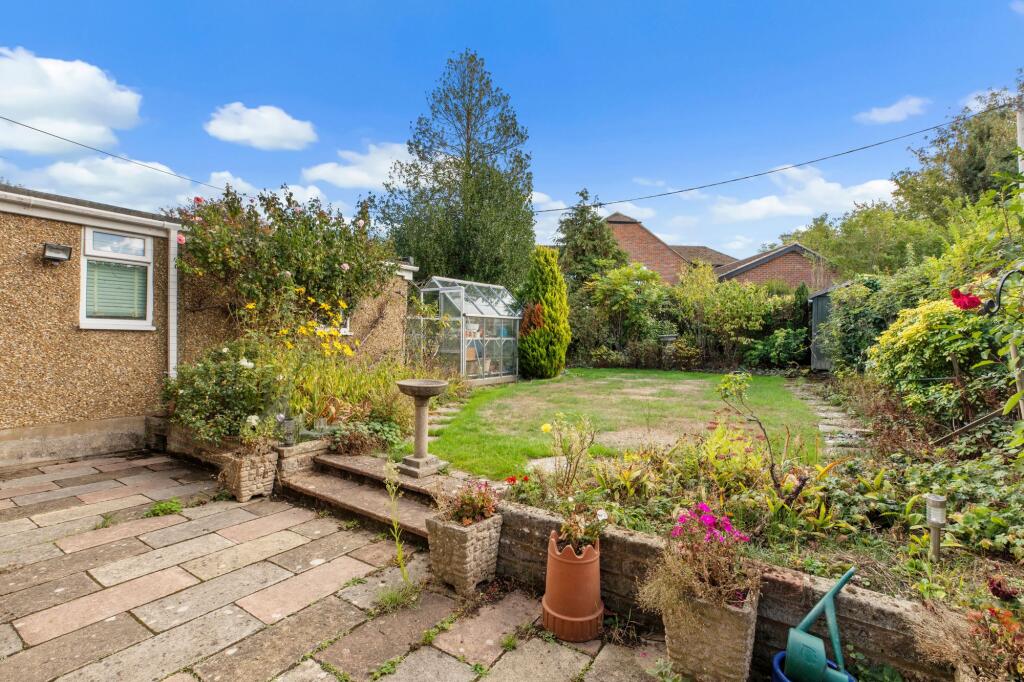 House in Loudwater, Chepping Wycombe - View 5