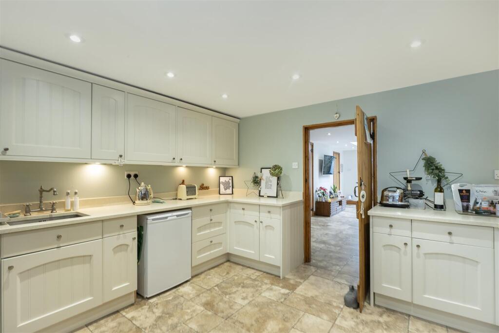 Additional image 4 of Bower Heath Lane, Harpenden