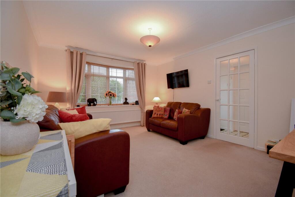 Heythrop Drive, Heswall, Wirral photo 3