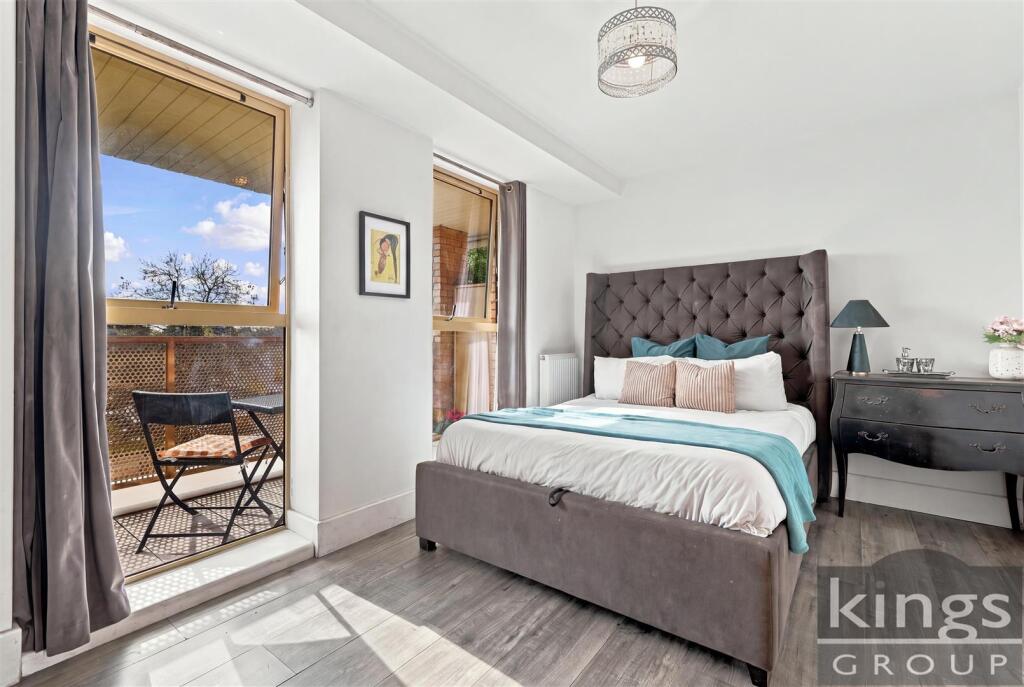 Apartment in London - View 4