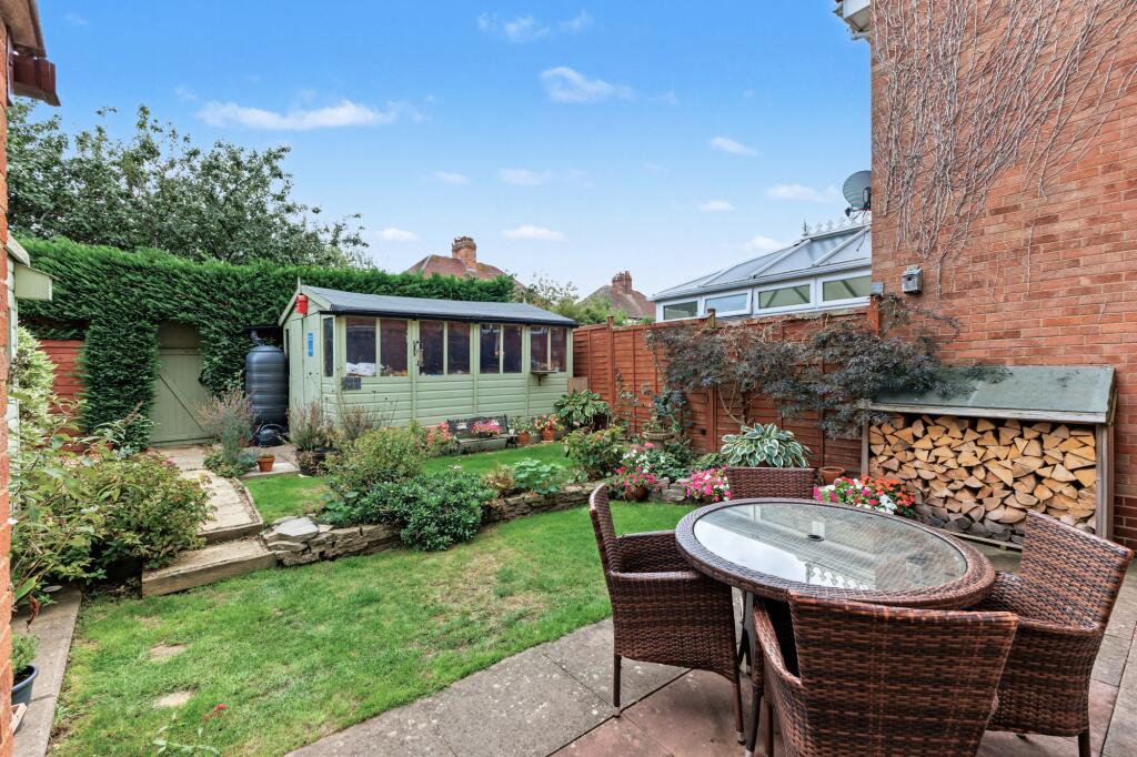 House in Worcester - View 4